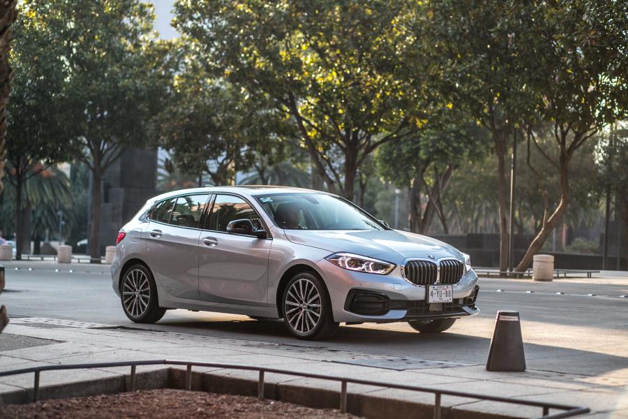  BMW 118i Sportline (F40) 2019 года  (MX) (фото 1 из 31)